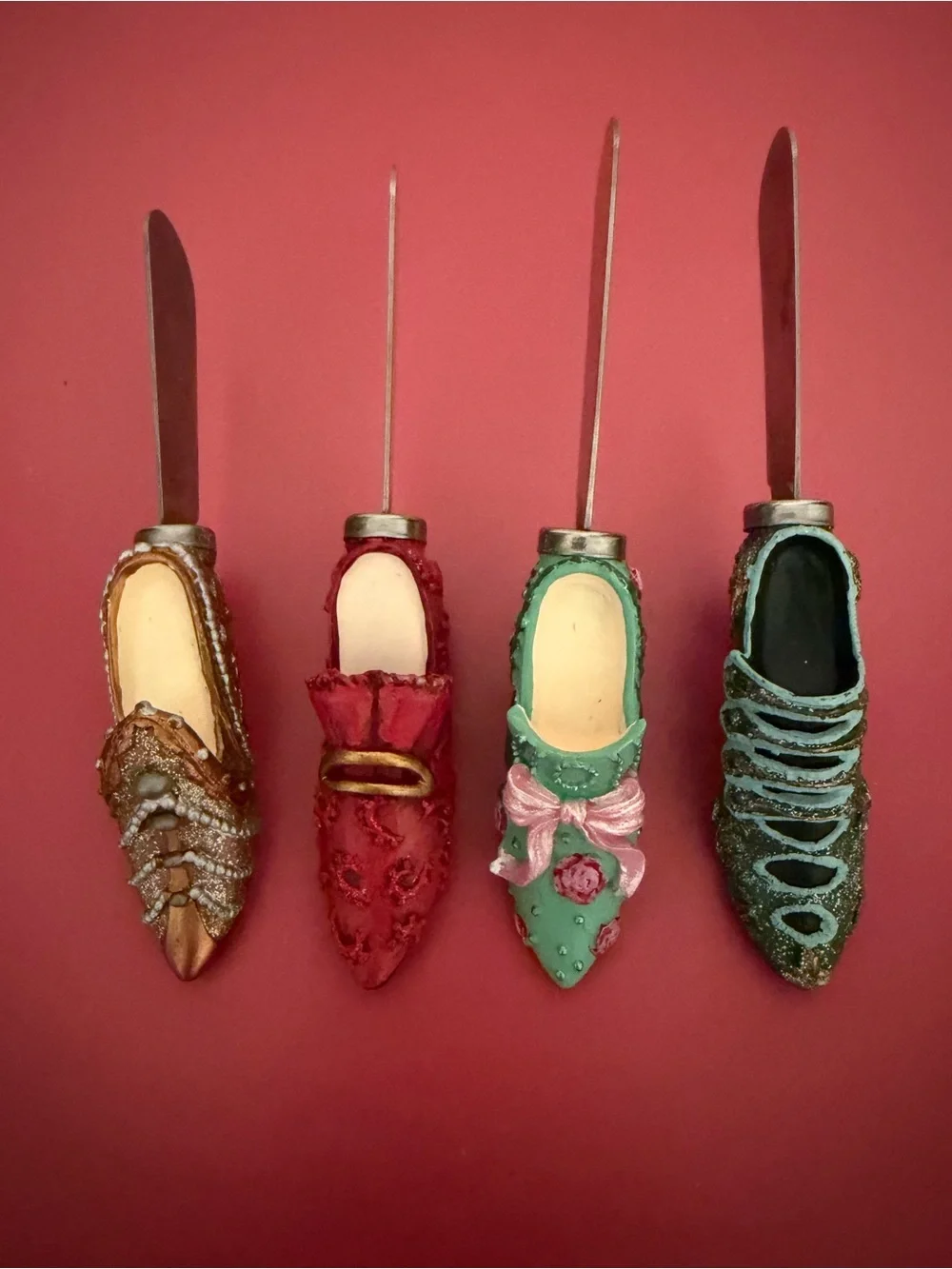 Decorative Women's Shoe Knife Set - Red, Teal, Black, Bronze.
